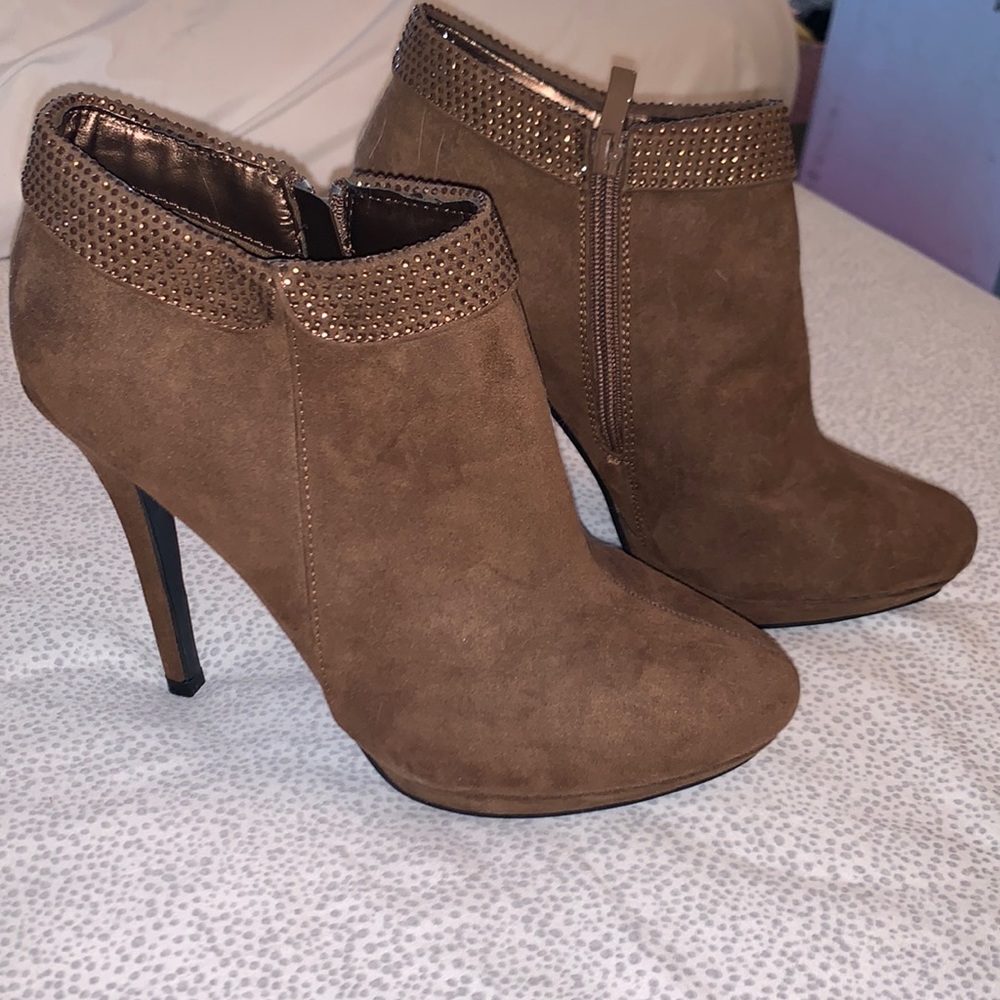 Brown heel boots